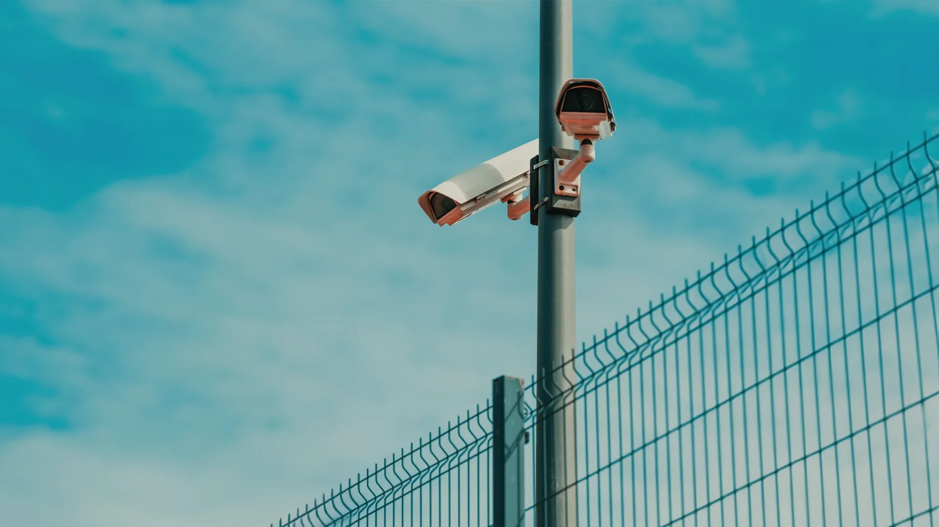 How to Choose the Right Video Surveillance System